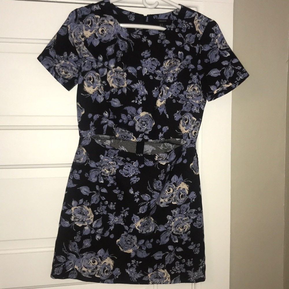 Floral mid drift dress